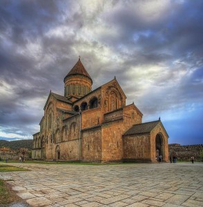 588px-Svetitskhoveli_Cathedral,_Mtskheta,_Georgia_P._Liparteliani